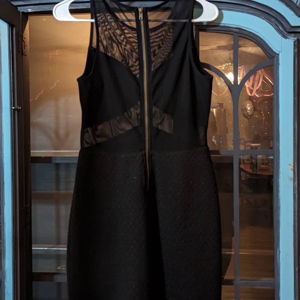 Dress - Picture 3 of 3
